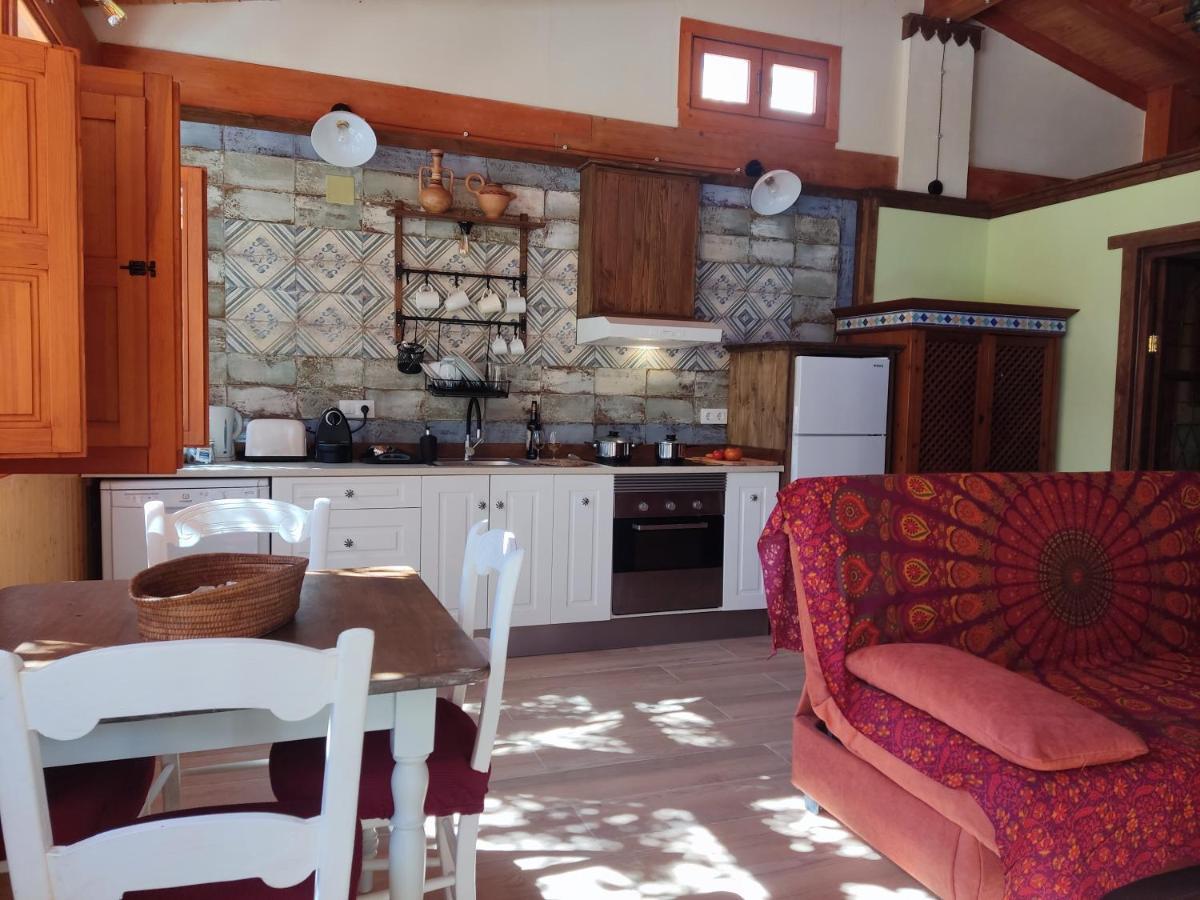 Apartamento El Grifo การ์โมนา ภายนอก รูปภาพ